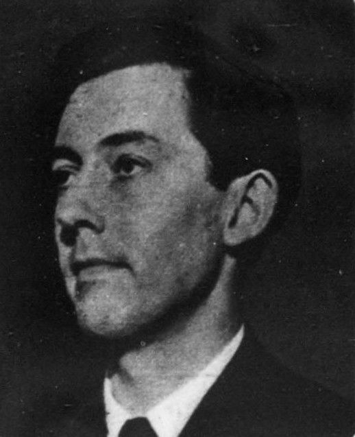 Michael Ventris (1922–1956), architekt, který roku 1952 ukázal, že lineární písmo B zapisuje řečtinu.